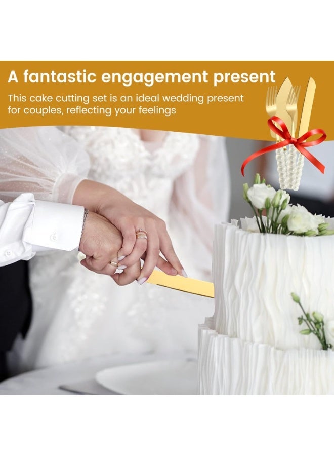 LBMT مجموعة أدوات تقديم الكعكة من 4 قطع، سكين تقديم الكعكة وطقم الخدمة مع الشوك، مجموعة قطع الكعكة بحواف مسننة من الفولاذ المقاوم للصدأ مع مقبض لؤلؤي، قاطع فطائر من الفولاذ المقاوم للصدأ، هدية زفاف/عيد ميلاد/ذكرى، هدية خطوبة للأزواج (ذهبي) - Image 2